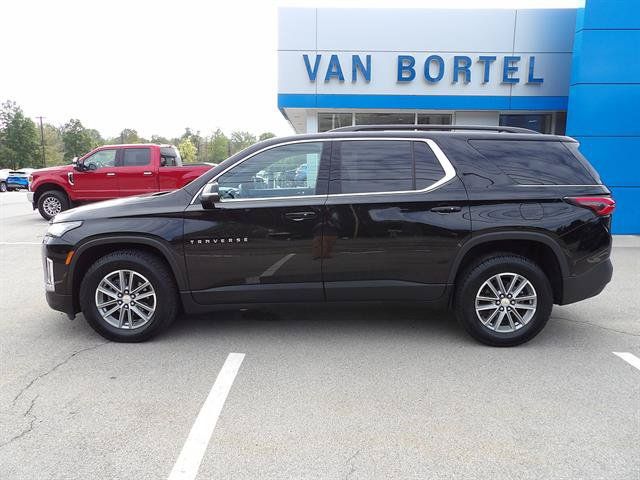 Certified 2023 Chevrolet Traverse LT w/ Rear Camera Mirror Package AWD/4WD image 2