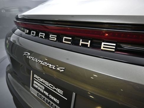 Used 2025 Porsche Panamera 4 image 28