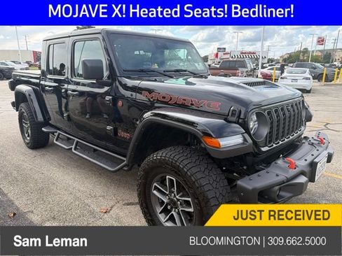 Used 2025 Jeep Gladiator Mojave AWD/4WD image 1