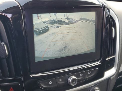 Used 2019 Chevrolet Traverse LT image 20