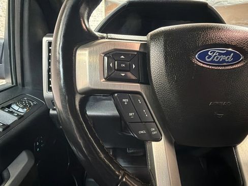 Used 2018 Ford F150 Platinum w/ Equipment Group 701A Luxury AWD/4WD image 17