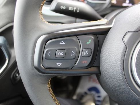 Used 2024 Jeep Wrangler Unlimited Sport AWD/4WD image 13