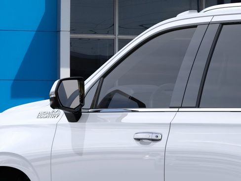 New 2026 Chevrolet Tahoe High Country AWD/4WD image 12