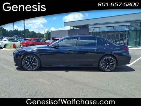Used 2023 BMW 740i RWD image 2