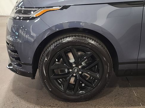 New 2026 Land Rover Range Rover Velar Dynamic SE AWD/4WD image 10