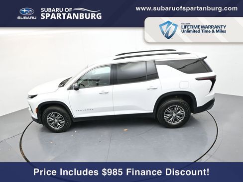 Used 2024 Chevrolet Traverse LT image 20