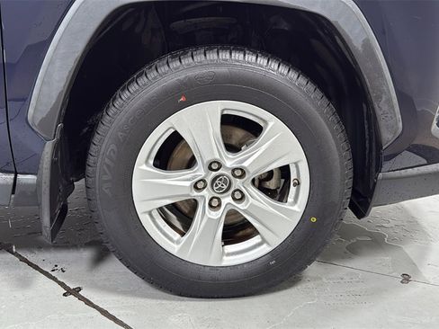 Used 2019 Toyota RAV4 XLE w/ Convenience Package image 21