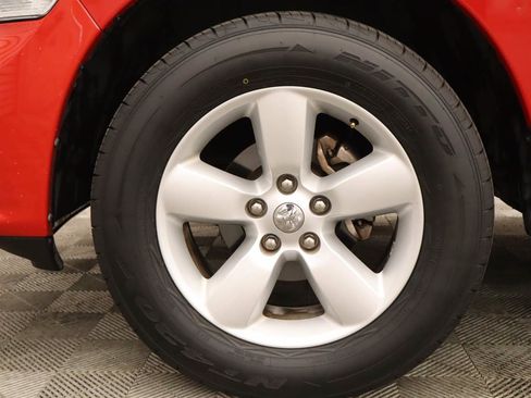 Used 2014 RAM 1500 Express RWD image 6