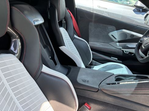 Used 2023 Chevrolet Corvette Stingray Premium Cpe RWD image 36