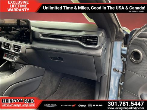 Used 2025 Ford Mustang GT Premium RWD image 24