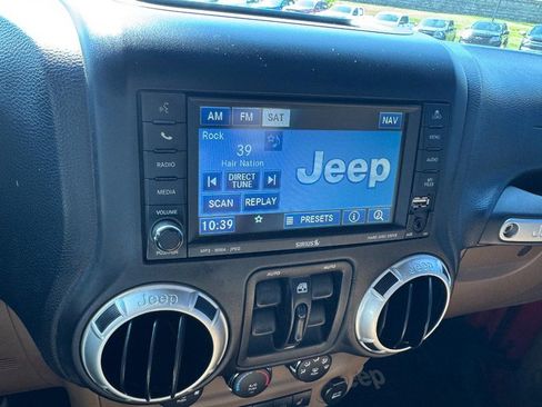 Used 2011 Jeep Wrangler Unlimited Sahara w/ Dual Top Group AWD/4WD image 16