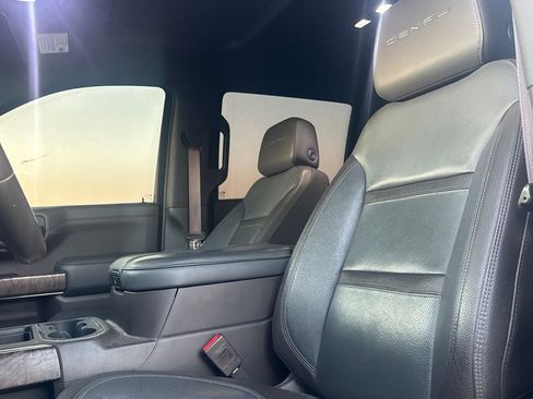 Used 2021 GMC Sierra 1500 Denali w/ Denali Ultimate Package AWD/4WD image 46