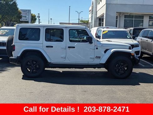 Used 2021 Jeep Wrangler Unlimited Sahara AWD/4WD image 2