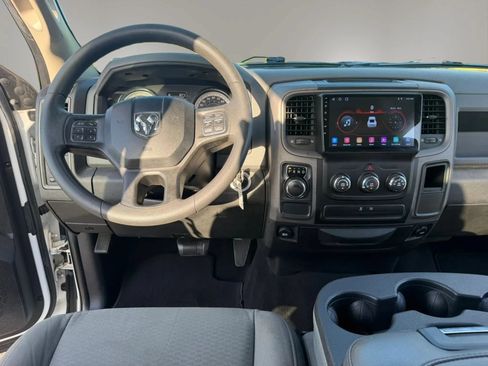 Used 2018 RAM 1500 Express w/ Express Value Package RWD image 9