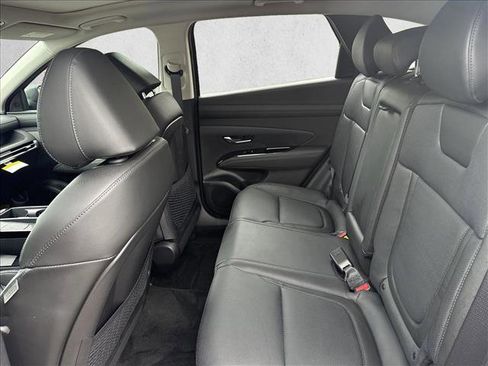 Certified 2025 Hyundai Tucson Limited image 16