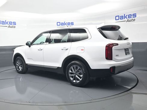 New 2025 Kia Telluride LX FWD image 6