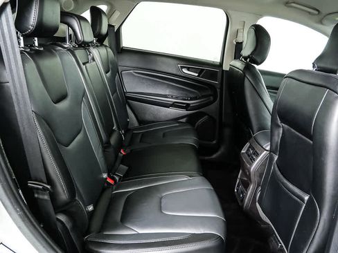Used 2017 Ford Edge Titanium w/ Technology Package image 21