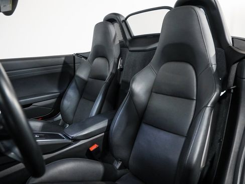 Used 2018 Porsche 718 Boxster S image 44