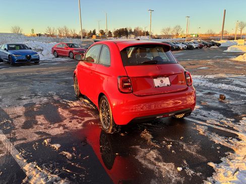 Used 2024 FIAT 500 e (RED) image 9