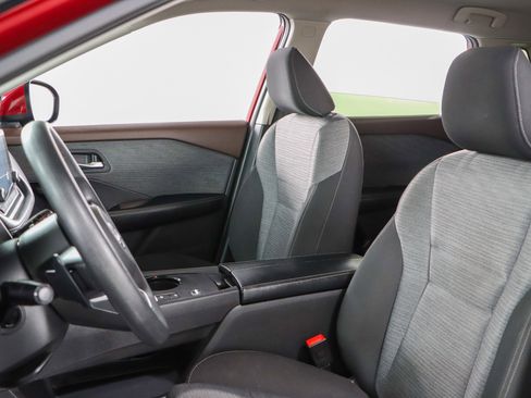 Used 2023 Nissan Rogue SV image 23