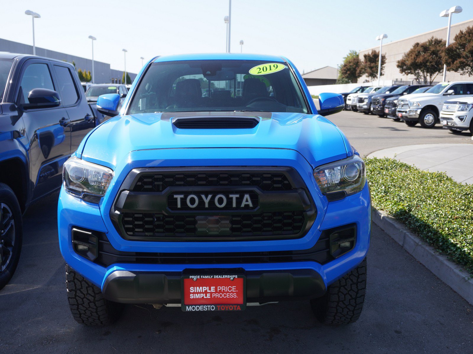 Used 2019 Toyota Tacoma TRD Pro AWD/4WD image 4