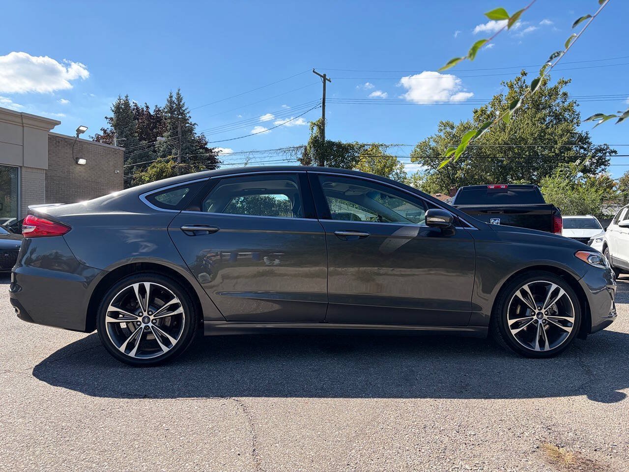 Used 2020 Ford Fusion Titanium AWD/4WD image 4