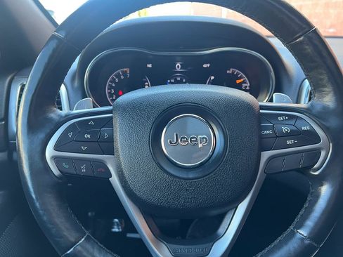 Used 2017 Jeep Grand Cherokee Altitude image 25