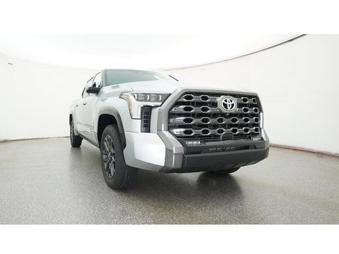 New 2025 Toyota Tundra Platinum image 30