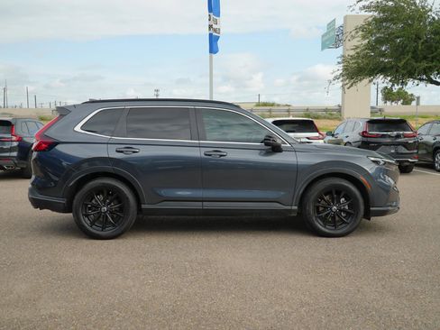 Used 2025 Honda CR-V Sport image 4