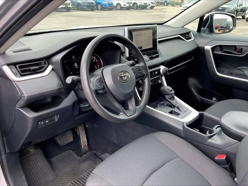 Used 2023 Toyota RAV4 LE image 17