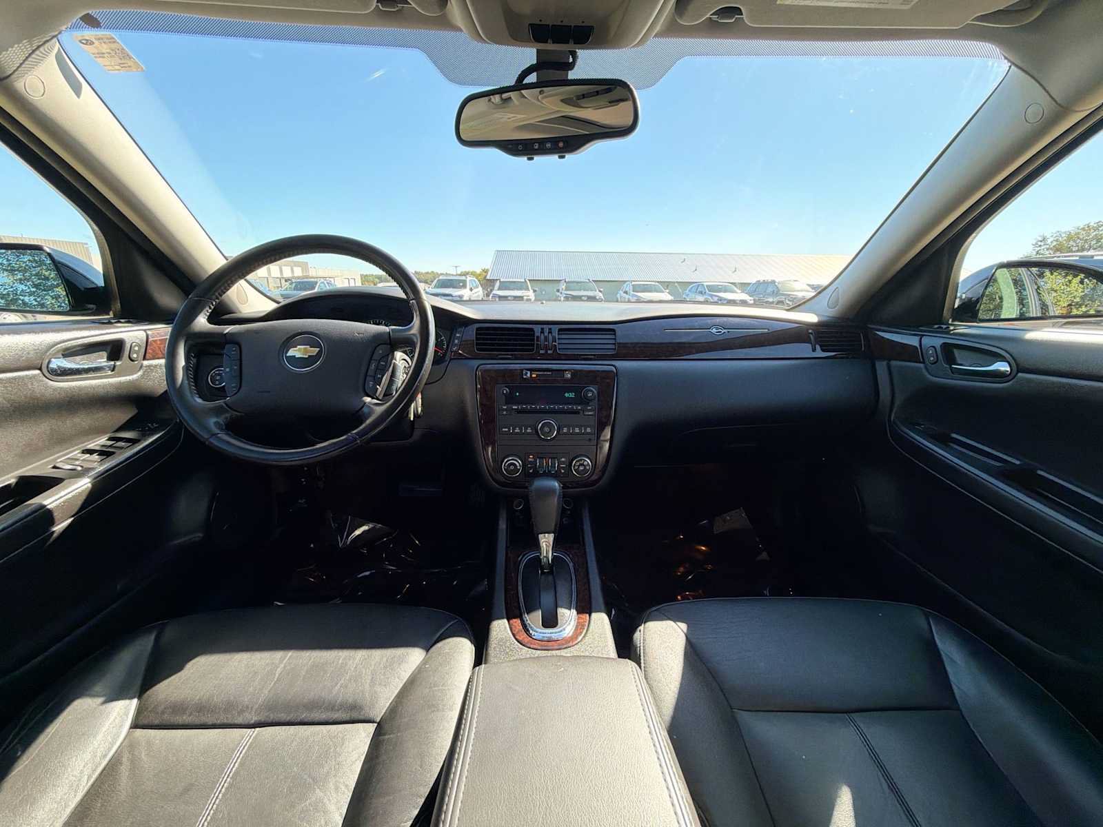 Used 2013 Chevrolet Impala LTZ FWD image 12