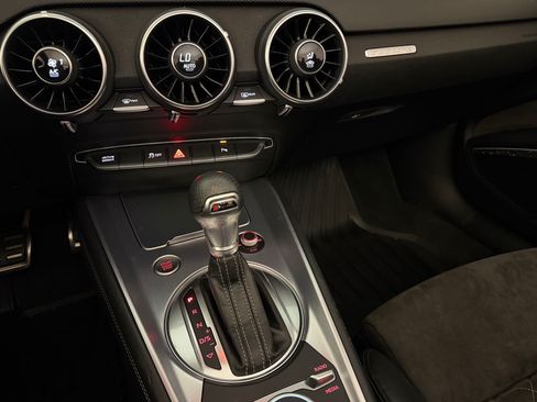 Used 2018 Audi TT 2.0T w/ Technology Package AWD/4WD image 17