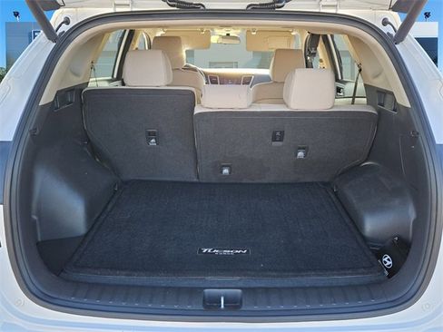 Used 2017 Hyundai Tucson Sport w/ Cargo Package image 7