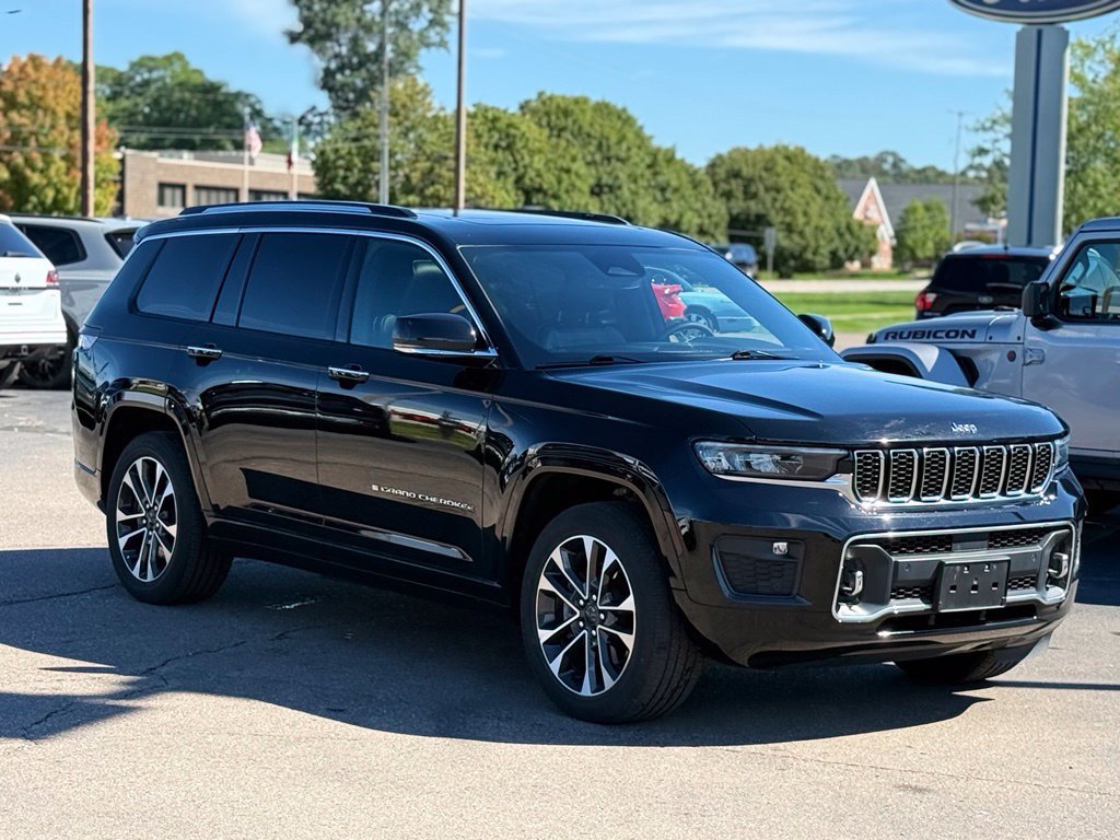 Used 2023 Jeep Grand Cherokee L Overland AWD/4WD image 36