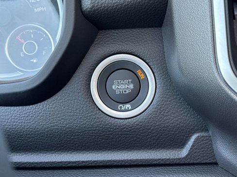 New 2026 RAM 1500 4x4 Crew Cab image 22
