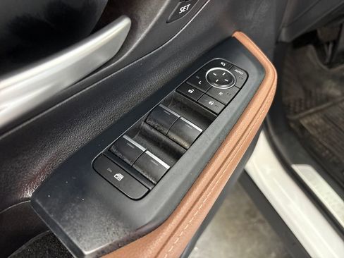 Used 2024 Toyota Grand Highlander AWD image 15