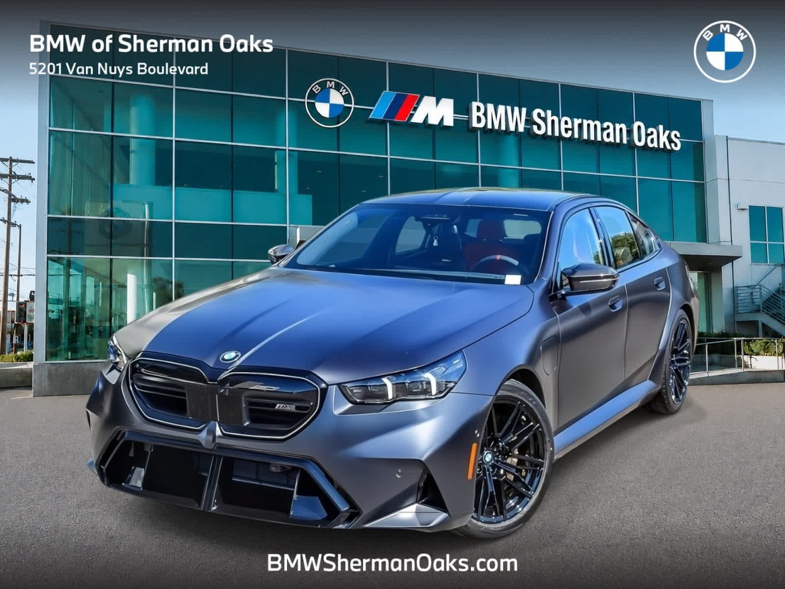 New 2026 BMW M5 w/ Carbon Package AWD/4WD image 1