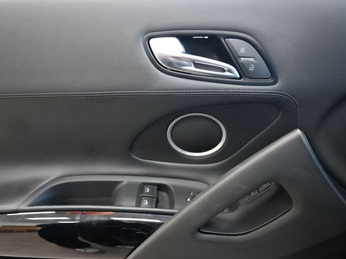 Used 2010 Audi R8 V10 image 7