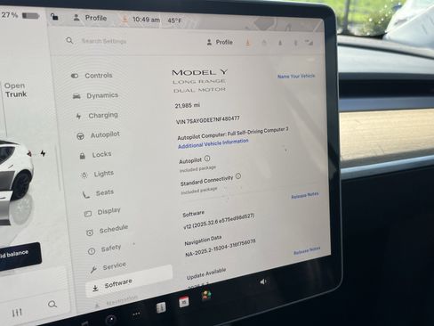 Used 2022 Tesla Model Y Long Range AWD/4WD image 23