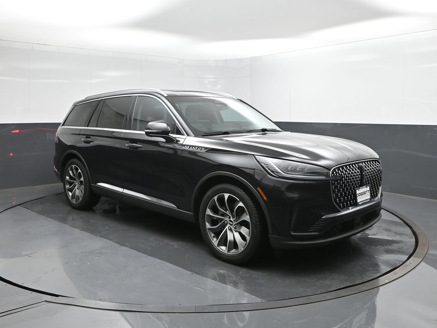 Used 2025 Lincoln Aviator 2WD image 26