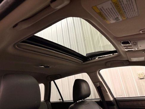 Used 2017 Subaru Outback 2.5i Limited image 28