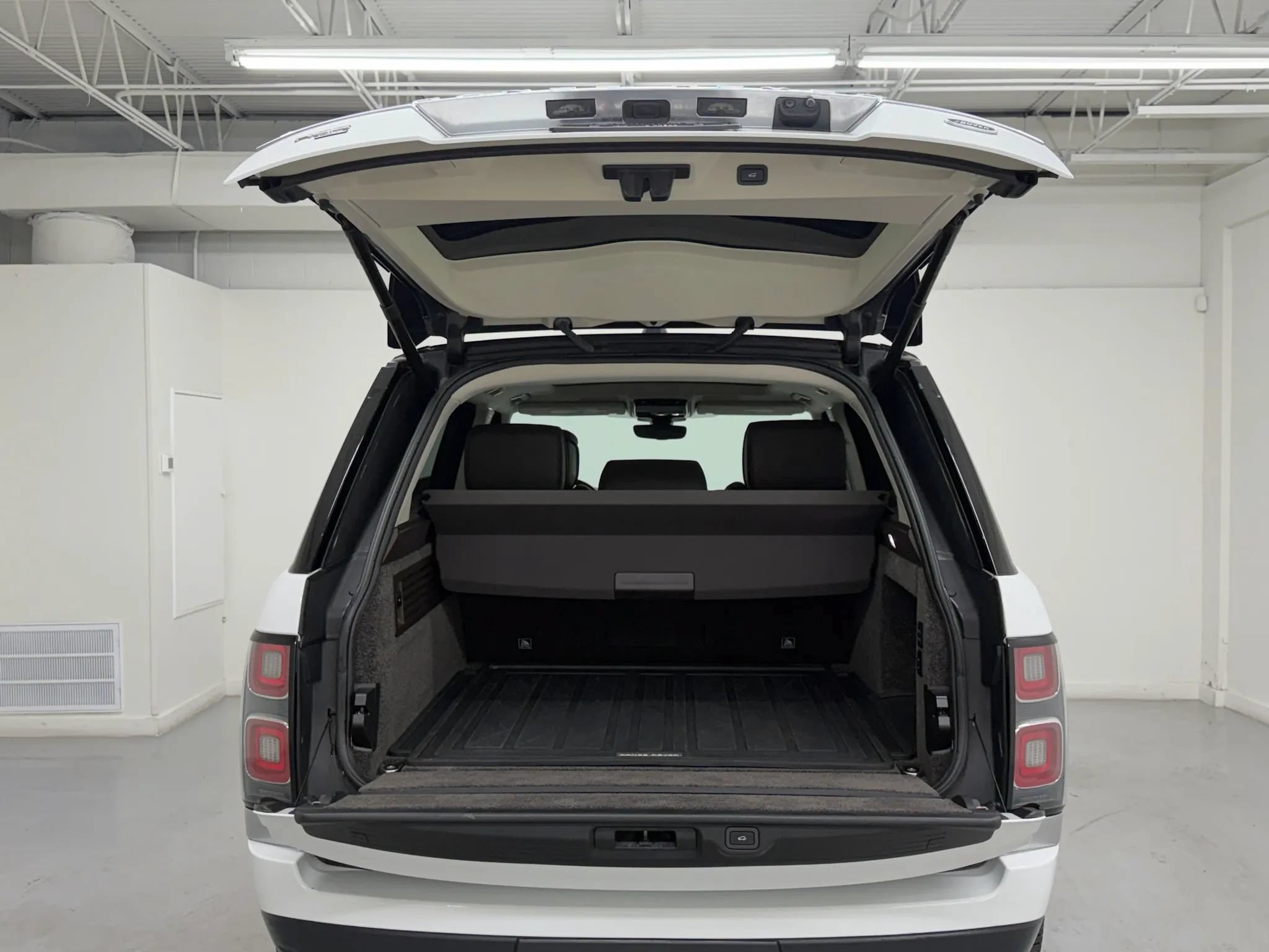 Used 2020 Land Rover Range Rover HSE AWD/4WD image 87