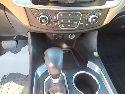 Used 2022 Chevrolet Traverse Premier w/ LPO, Floor Liner Package image 23