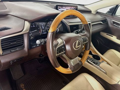 Used 2017 Lexus RX 350 FWD w/ Premium Package image 9