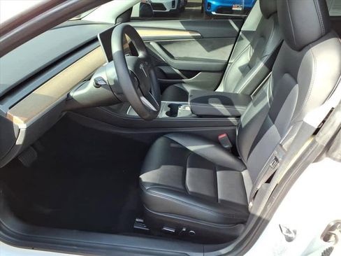 Used 2022 Tesla Model 3 Long Range image 16