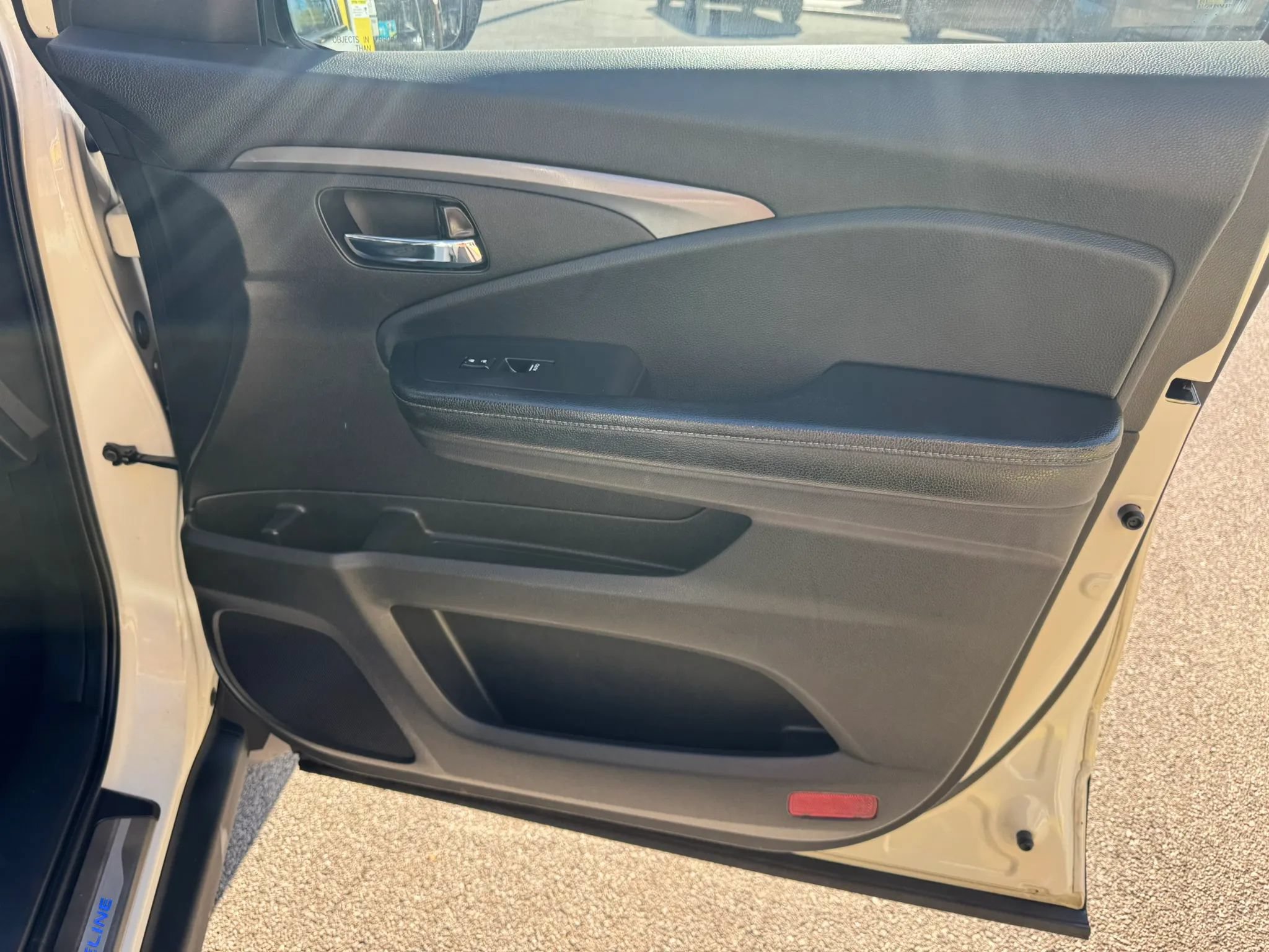Used 2017 Honda Ridgeline RTL image 23