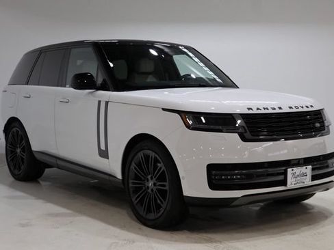 Used 2023 Land Rover Range Rover SE AWD/4WD image 1