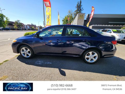 Used 2013 Toyota Corolla LE w/ Premium Complete Pkg FWD image 4