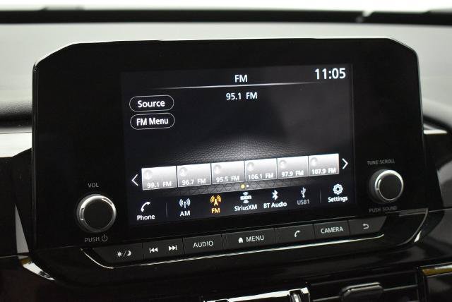 Certified 2025 Nissan Pathfinder SV FWD image 17