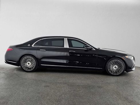 Used 2024 Mercedes-Benz Maybach S 580 4MATIC image 2